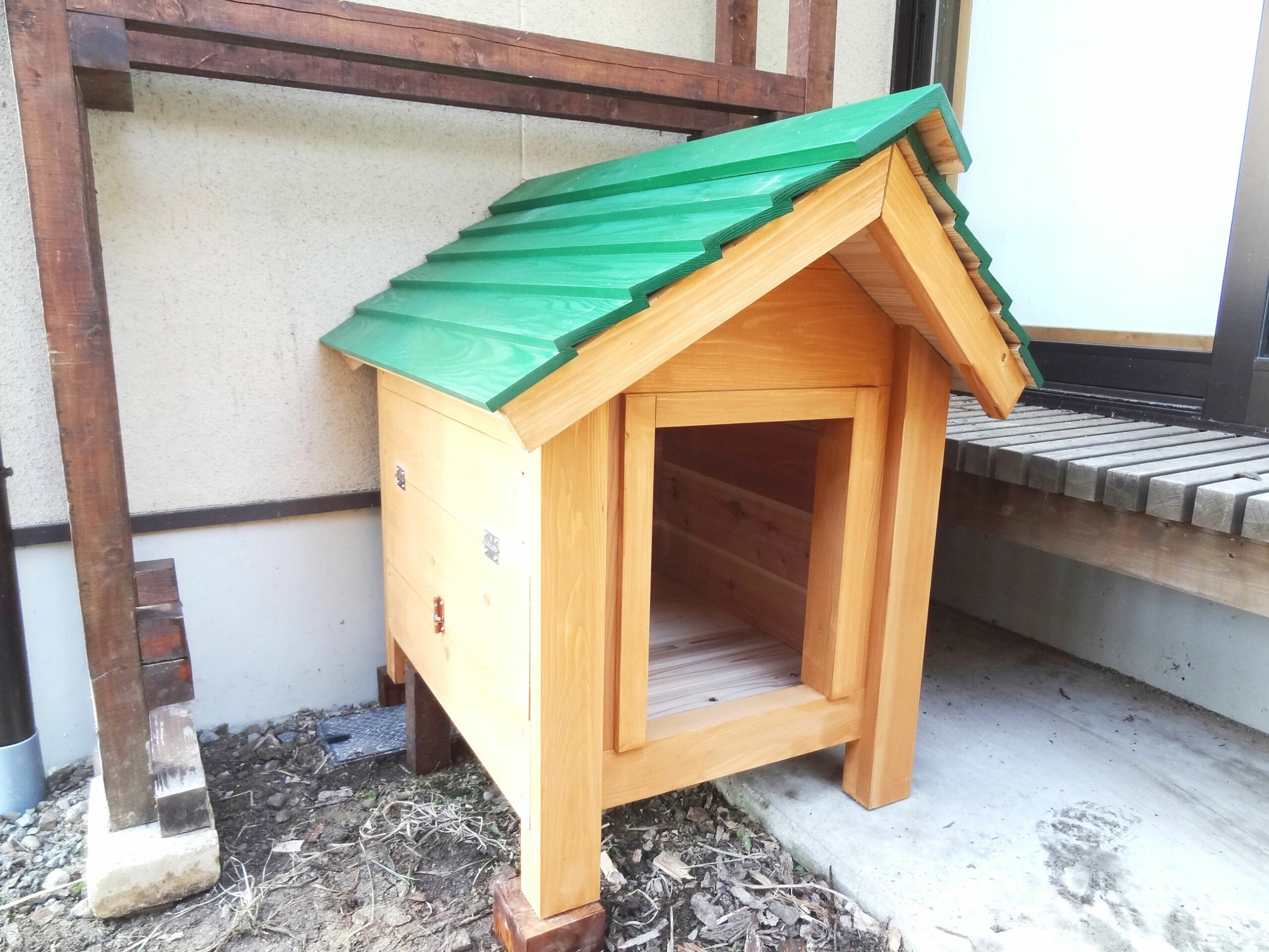 犬小屋に塗装する場合 - 犬小屋製作工房Kの犬小屋ブログ